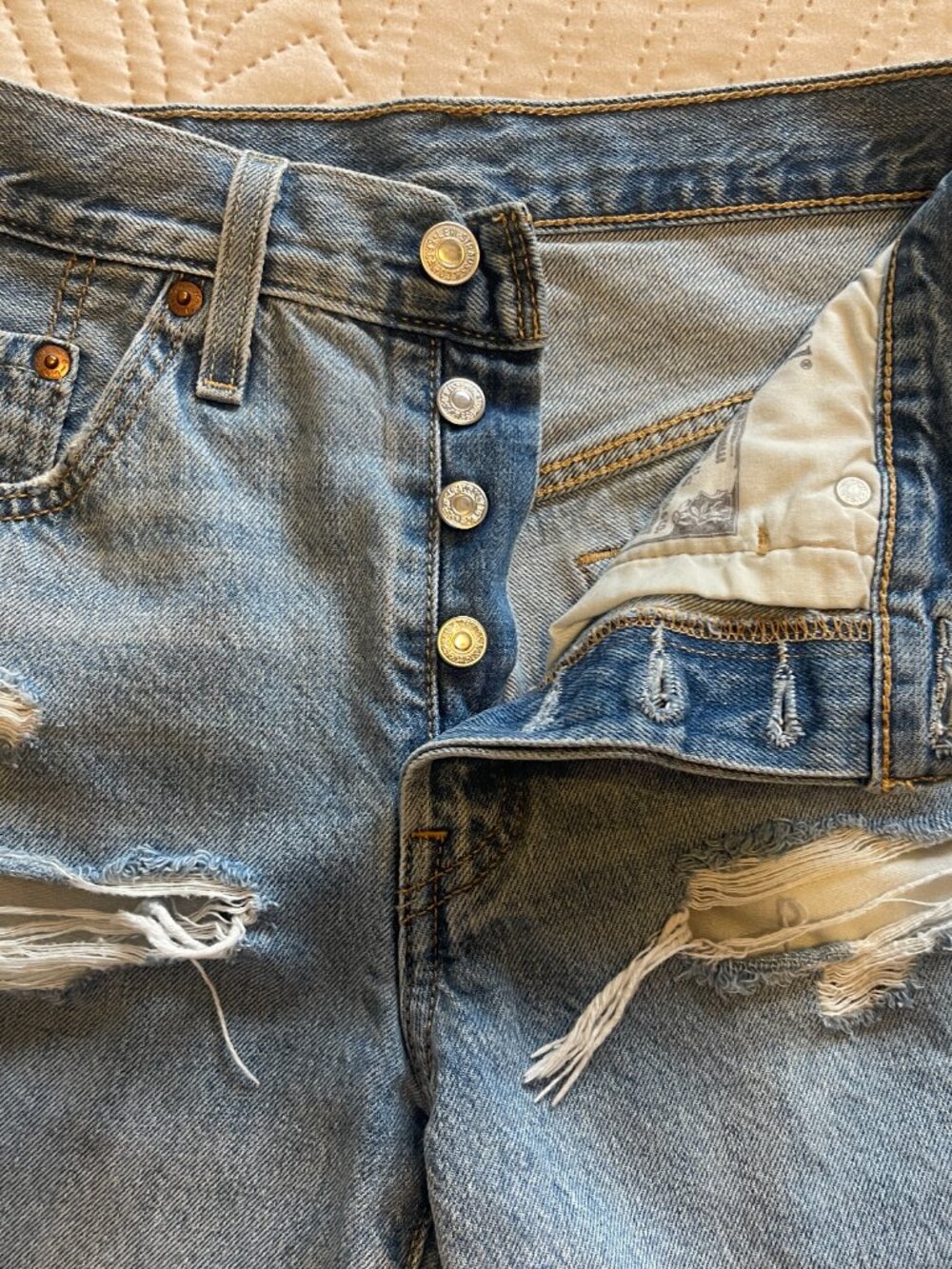 Levi's 501 Button Fly Distressed Denim Blue Jean Shorts Cut Offs High Rise 27 - Picture 3 of 5